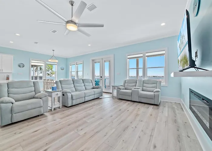 Water Oaks Lagoon House- Heated Pool Dock, Modern Waterfront *