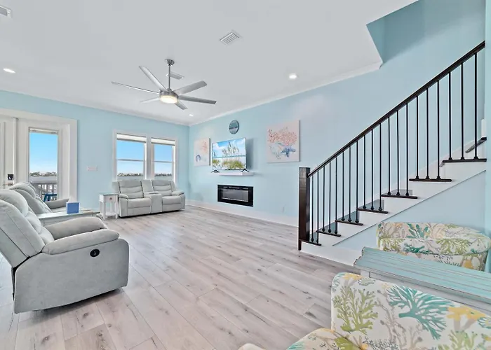 Water Oaks Lagoon House- Heated Pool Dock, Modern Waterfront Gulf Shores
