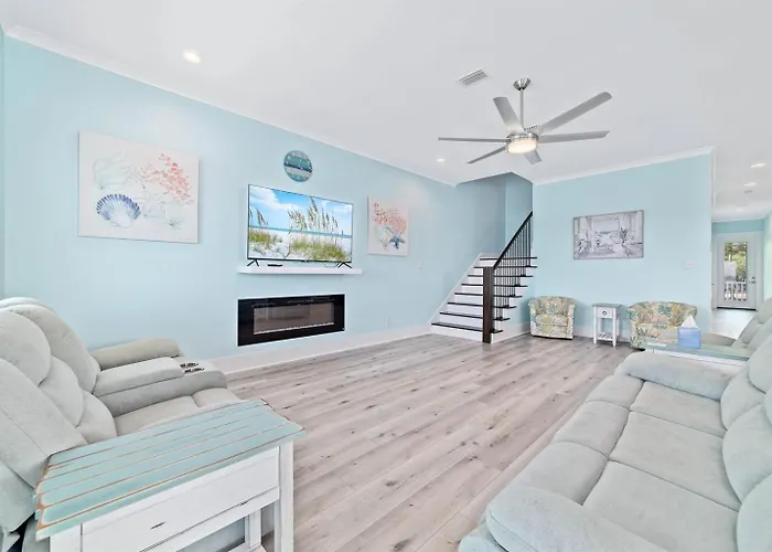 Water Oaks Lagoon House- Heated Pool Dock, Modern Waterfront *