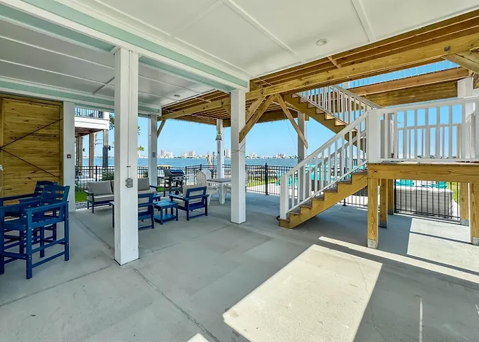 Water Oaks Lagoon House- Heated Pool Dock, Modern Waterfront