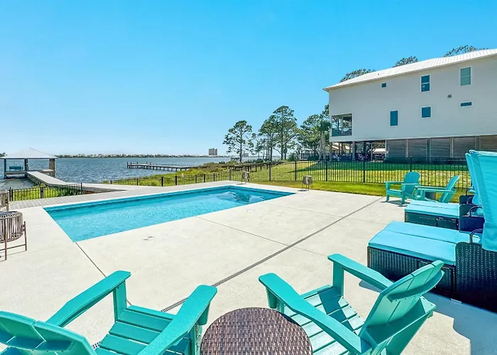 Holiday home Water Oaks Lagoon House- Heated Pool Dock, Modern Waterfront Gulf Shores
