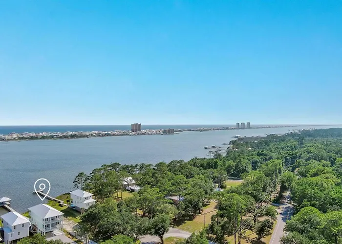 Water Oaks Lagoon House- Heated Pool Dock, Modern Waterfront Gulf Shores